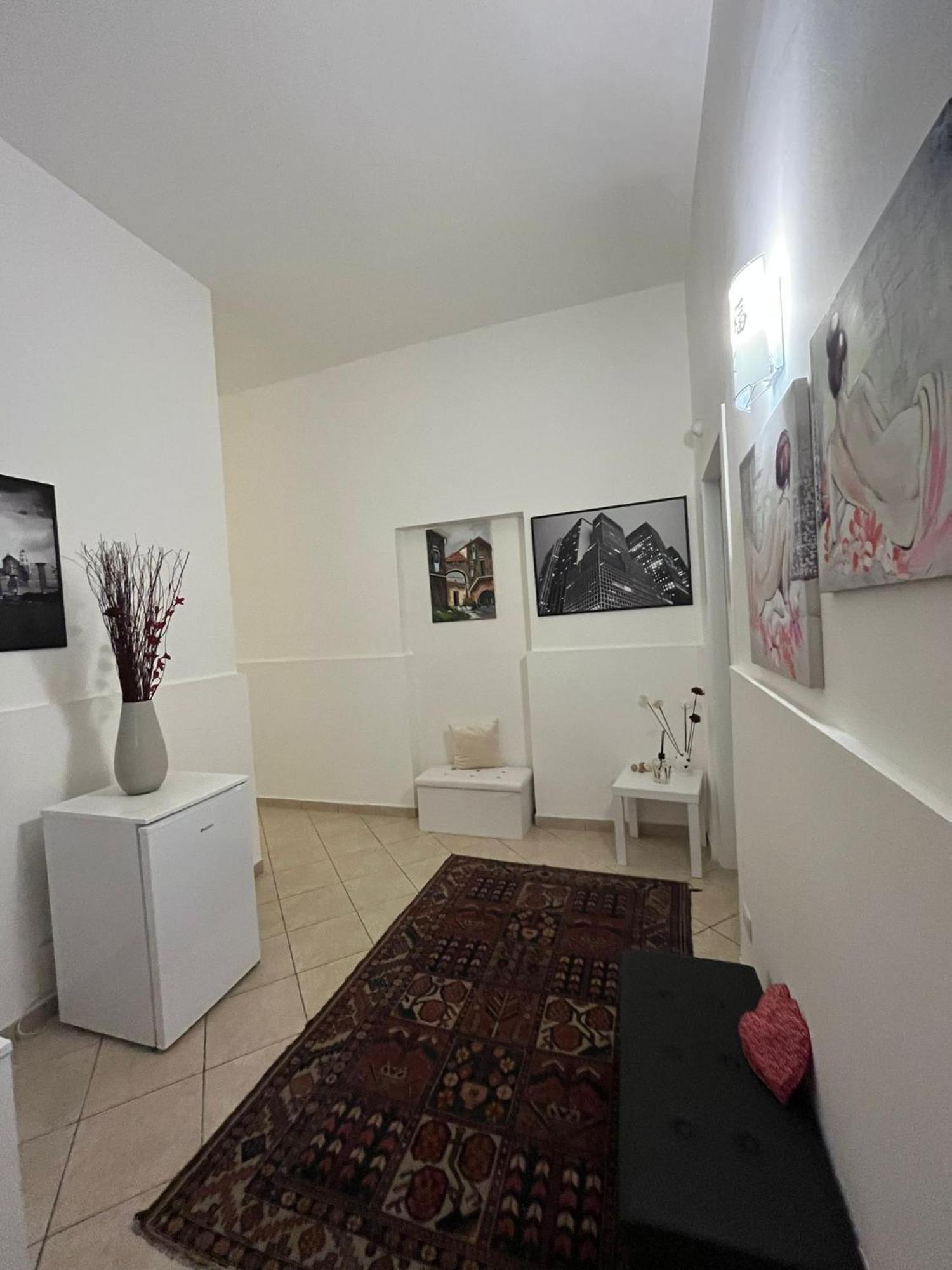 Whitehouse Panzió Lecce Kültér fotó