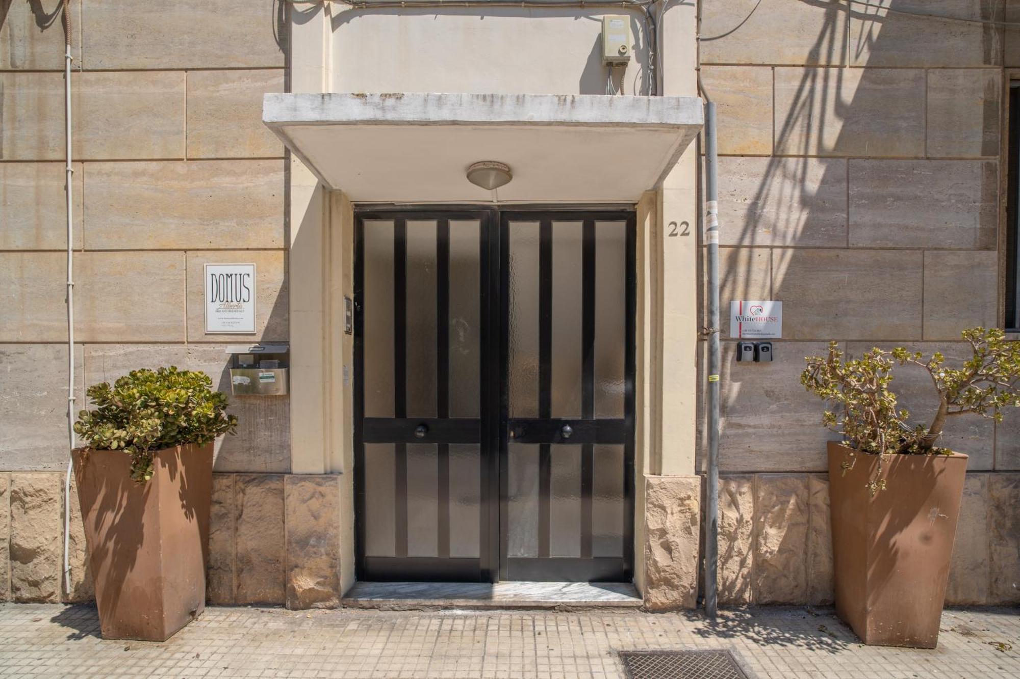 Whitehouse Panzió Lecce Kültér fotó